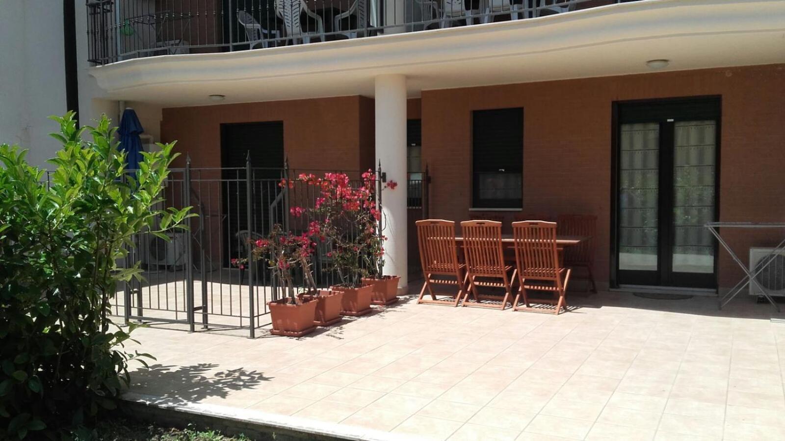 Ferienwohnung Porta Del Sole Manfredonia Exterior foto